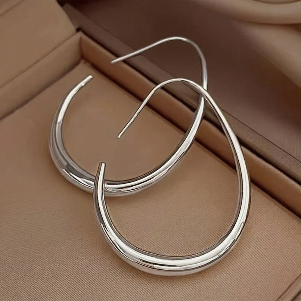 Antique-Style Hoop Earrings – silver