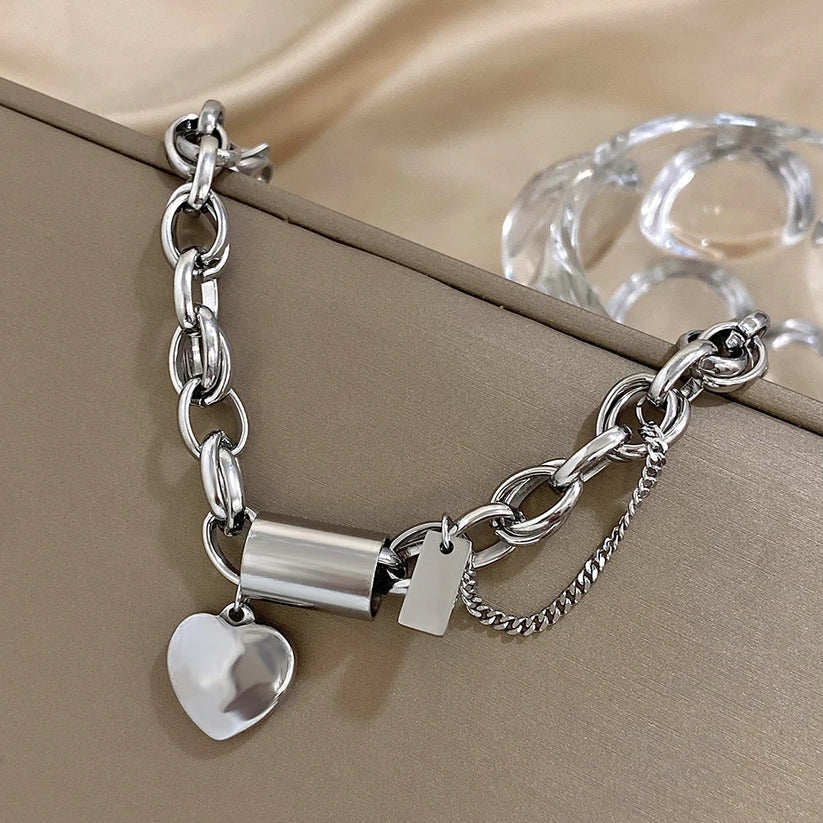 Love Link Gold Bracelet – view 5