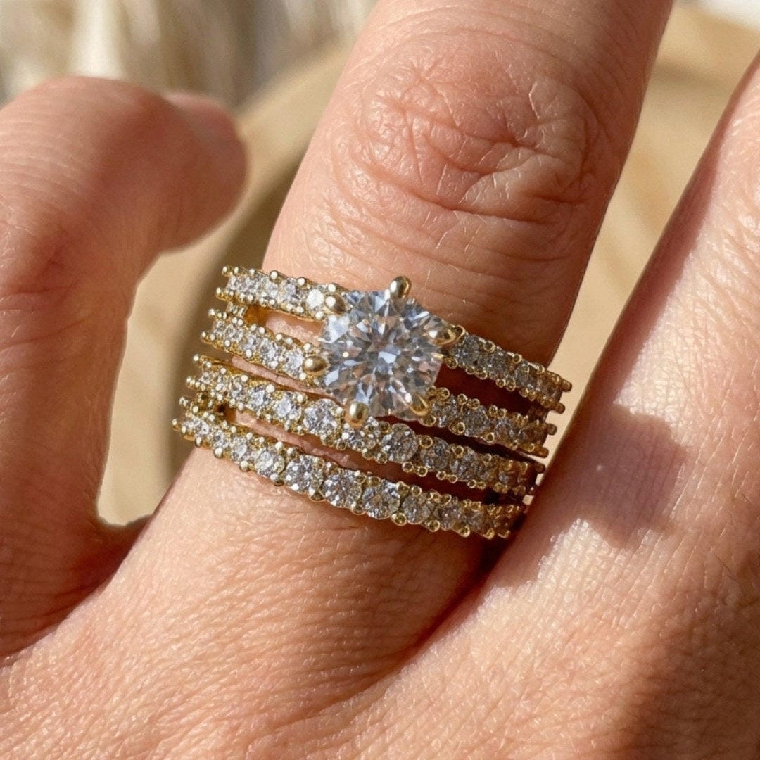 Halo Gold Ring Set – view 3