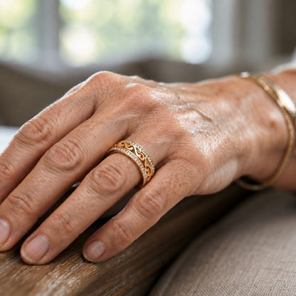 Filigree Gold Band Ring – view 2