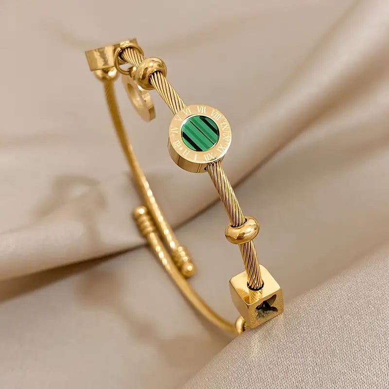 Emerald-Green Charm Gold Bangle – view 4