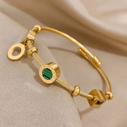 Emerald-Green Charm Gold Bangle – view 8