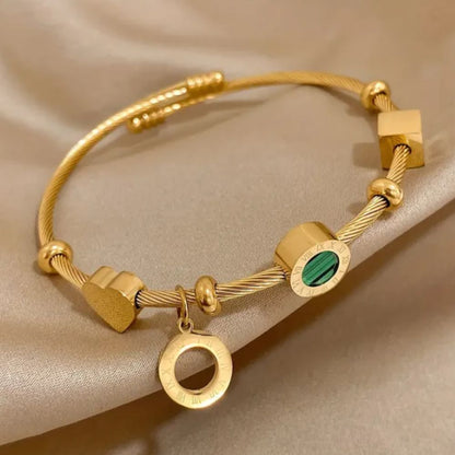 Emerald-Green Charm Gold Bangle – view 9