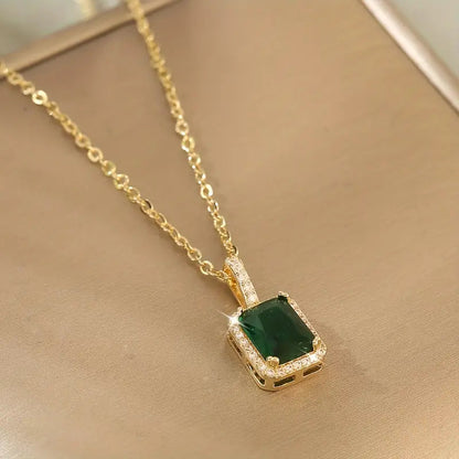 Emerald-Green Halo Pendant Gold Necklace – view 2