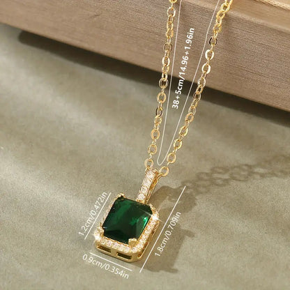 Emerald-Green Halo Pendant Gold Necklace – view 4
