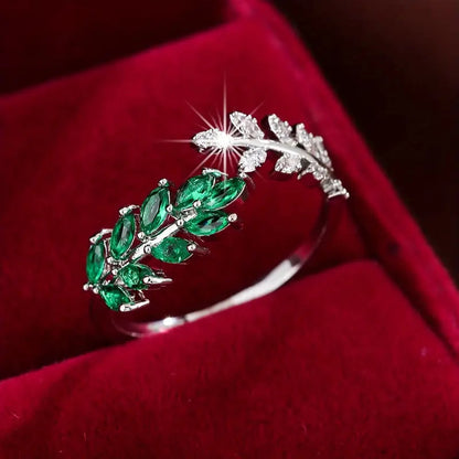 Emerald-Green Leaf Silver Ring – view 2