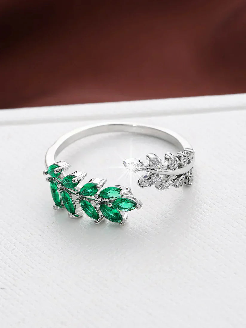 Emerald-Green Leaf Silver Ring – view 3