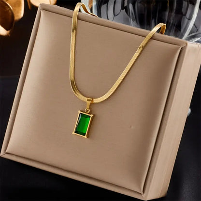 Emerald-Green Rectangle Gold Necklace Set – view 3