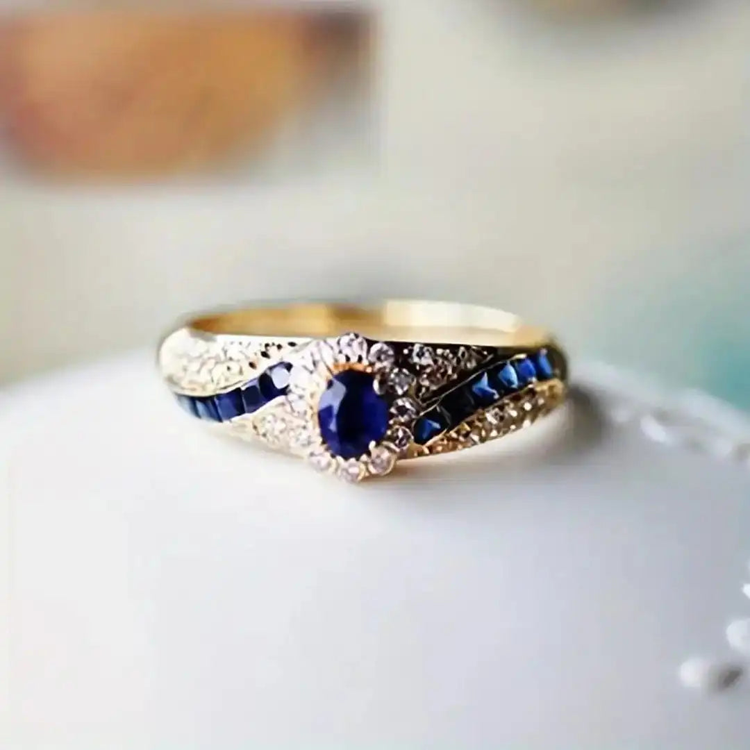 Sapphire-Blue Swirl Halo Gold Ring – view 2
