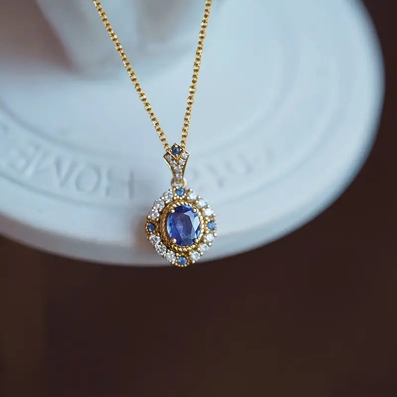 Sapphire-Blue Vintage Oval Pendant Gold Necklace – view 4
