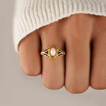 Vintage Pearl Filigree Gold Ring – view 2