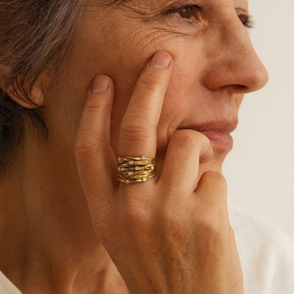 Woven Gold Crossover Ring – view 2