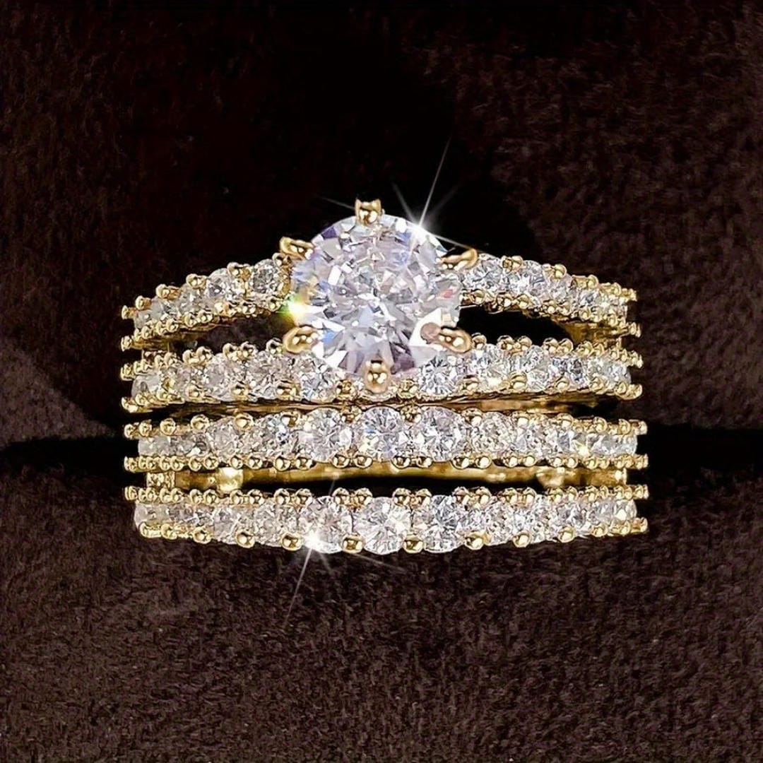 Halo Gold Ring Set – view 2